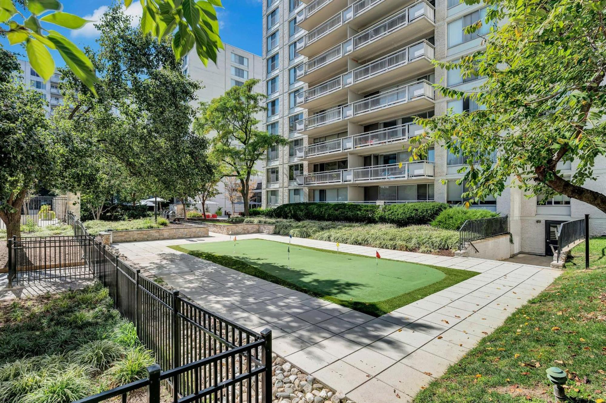 Apartment At Crystal City With Gym Arlington Kültér fotó